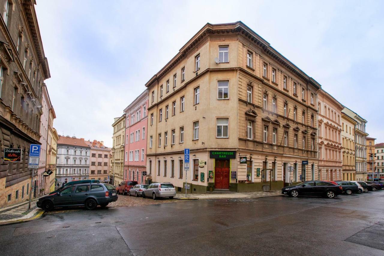 Zizkov Cosy Studio Apartments Prague Luaran gambar