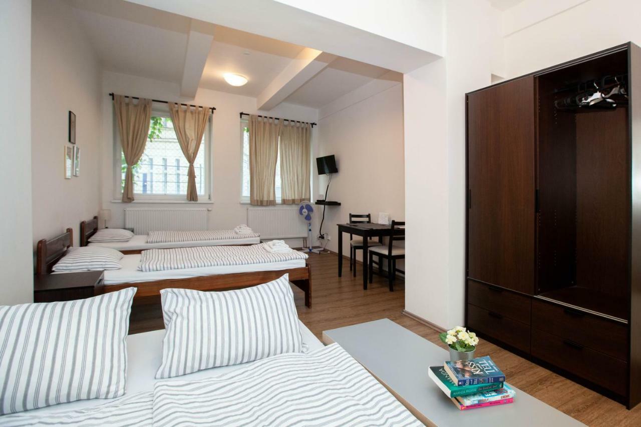 Zizkov Cosy Studio Apartments Prague Luaran gambar